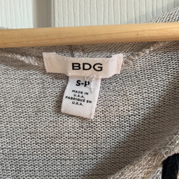 BDG top - Picture 2 of 3